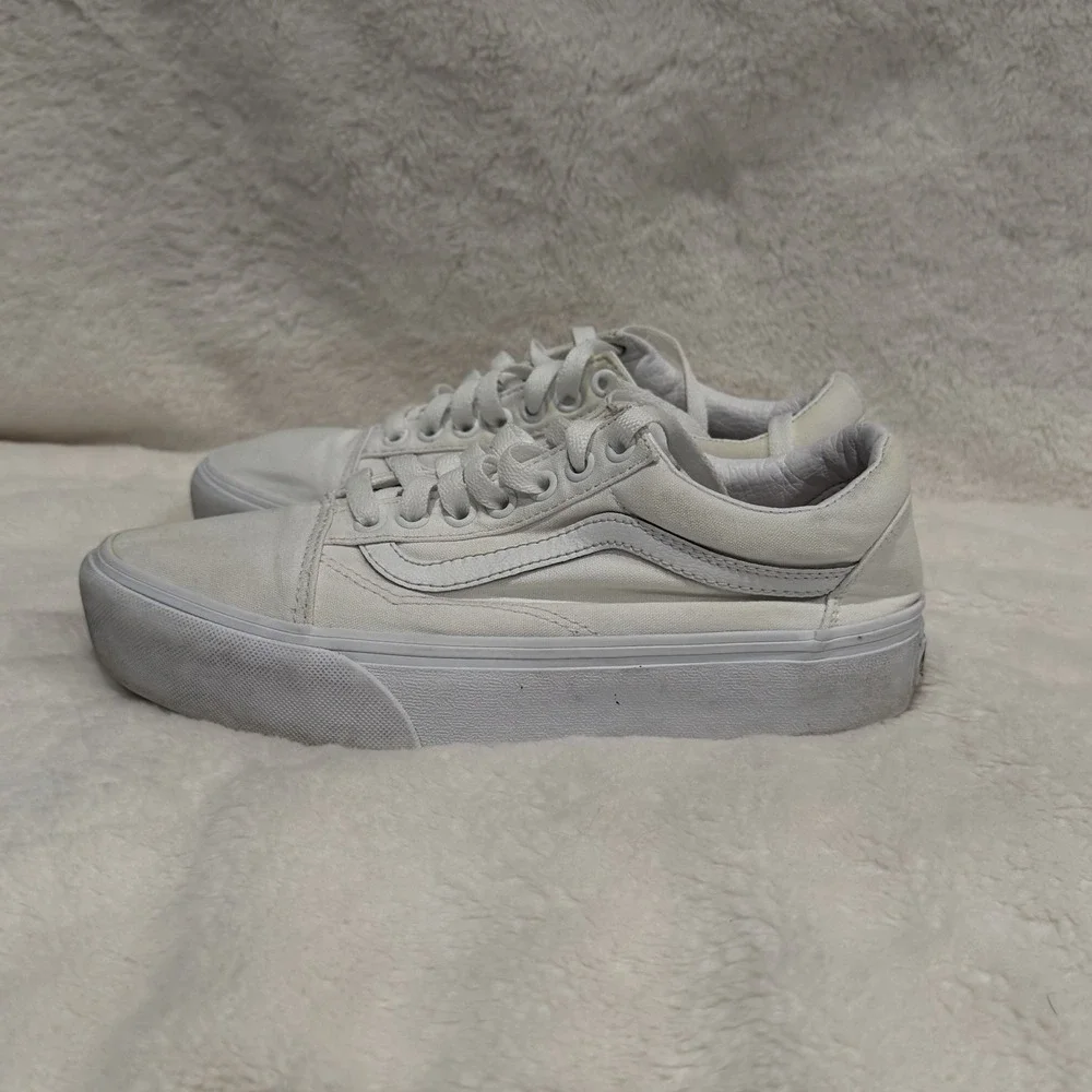 Vans Old Skool Platform Sneakers Men 6.5  Women 8.5 White Skater Casual 721356